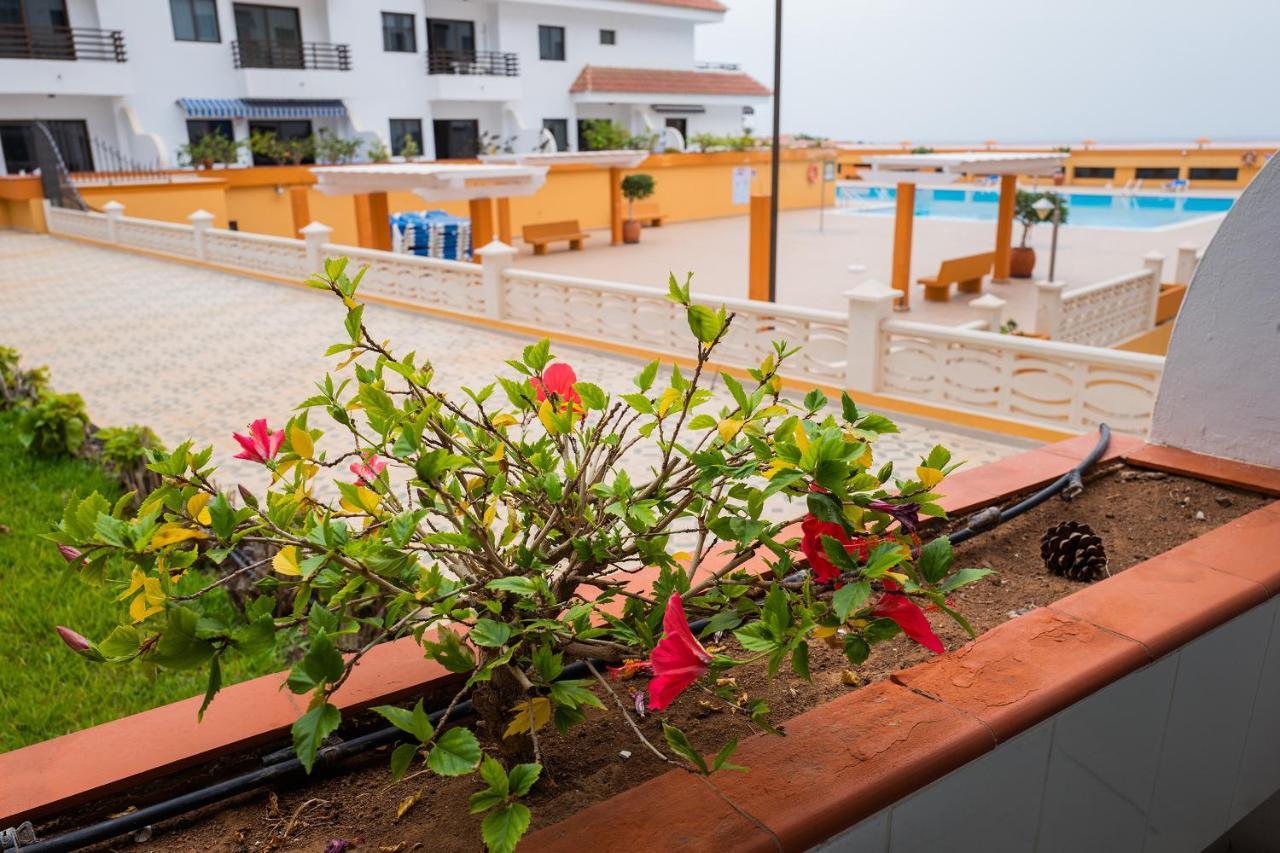 Seguro Spacious Apartment With Roomy Terrace Puerto de Santiago  Luaran gambar