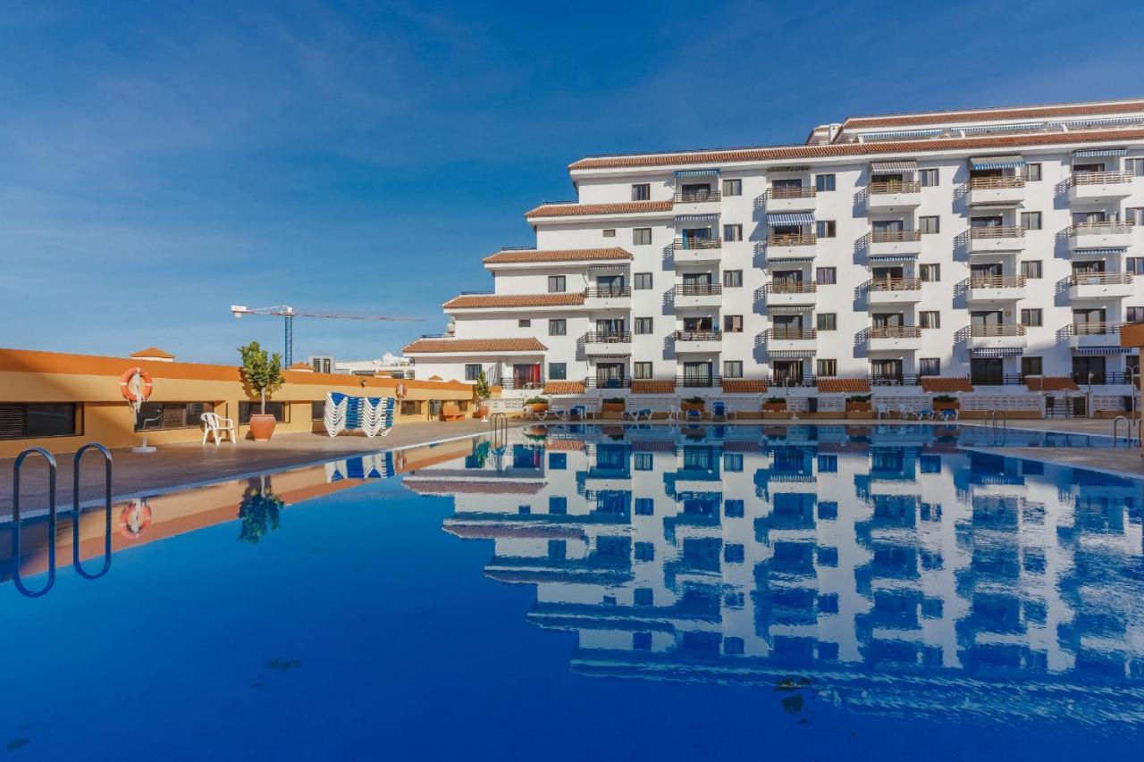 Seguro Spacious Apartment With Roomy Terrace Puerto de Santiago  Luaran gambar